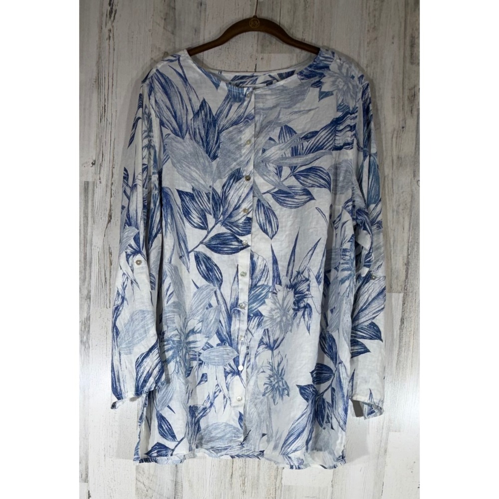 C&C California Linen Button‎ Up Top 2X Blue White Floral Tropical Roll Tab Beach